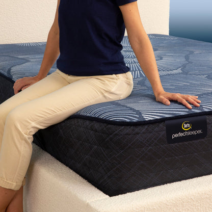 Serta Perfect Sleeper – Smooth Hybrid